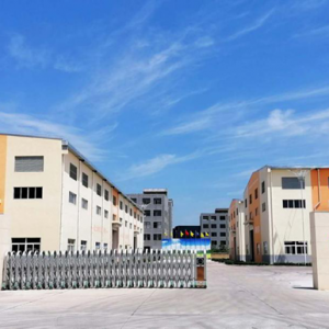 勇于在危機(jī)中育新機(jī)，在變局中開新局