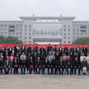 皖北企業(yè)家研修班在阜陽師范大學(xué)正式開班